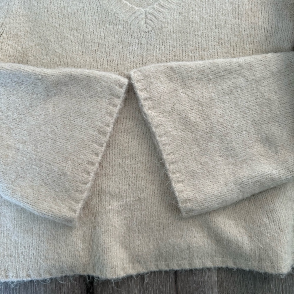 OAK + FORT V-Neck Cream Sweater With Bell Sleeves Size S Fluffy Texture Boho - Picture 9 of 14
